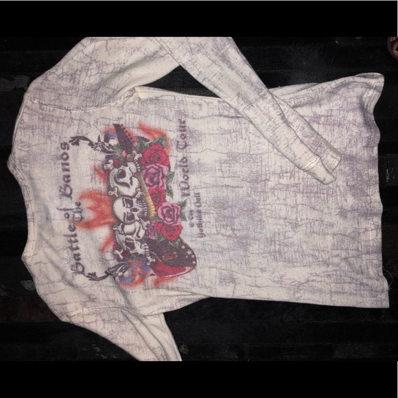 Skulls vintage sweater SO soft and warm!!! - Picture 4 of 5